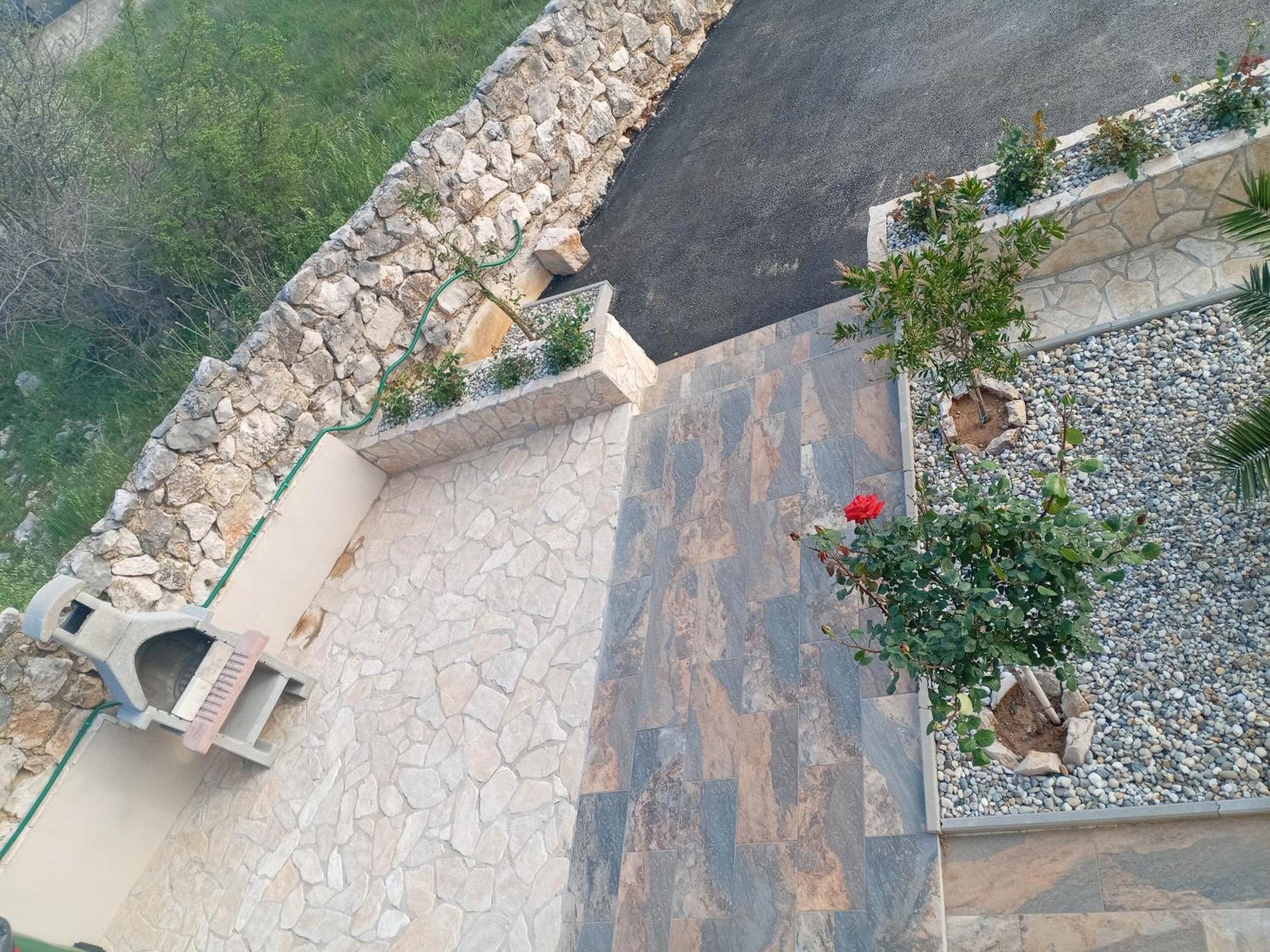 Apartmani Suzana Crikvenica Exterior foto