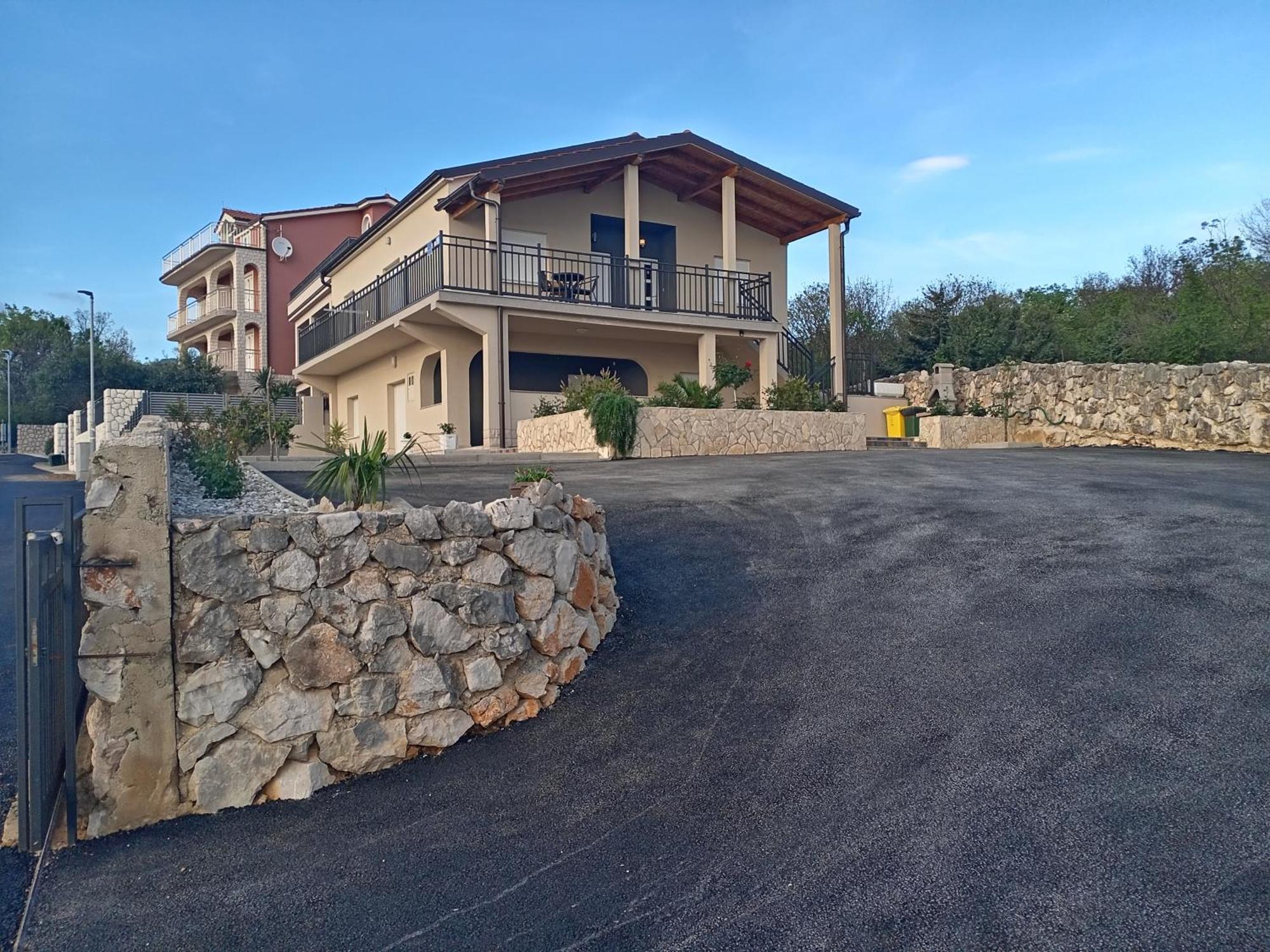 Apartmani Suzana Crikvenica Exterior foto